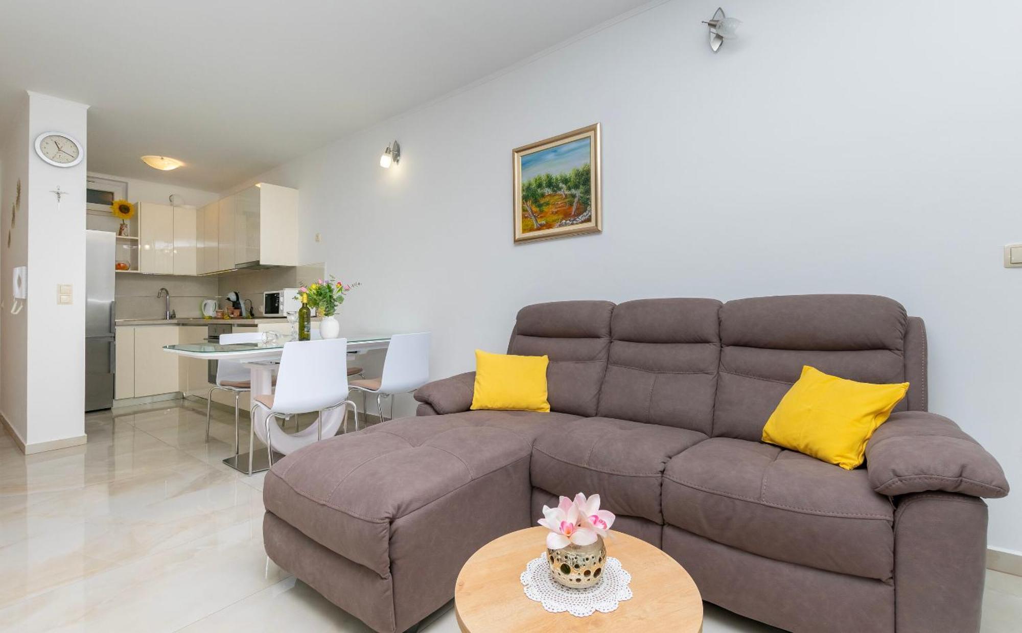 Apartment Ivanka Omis Bagian luar foto