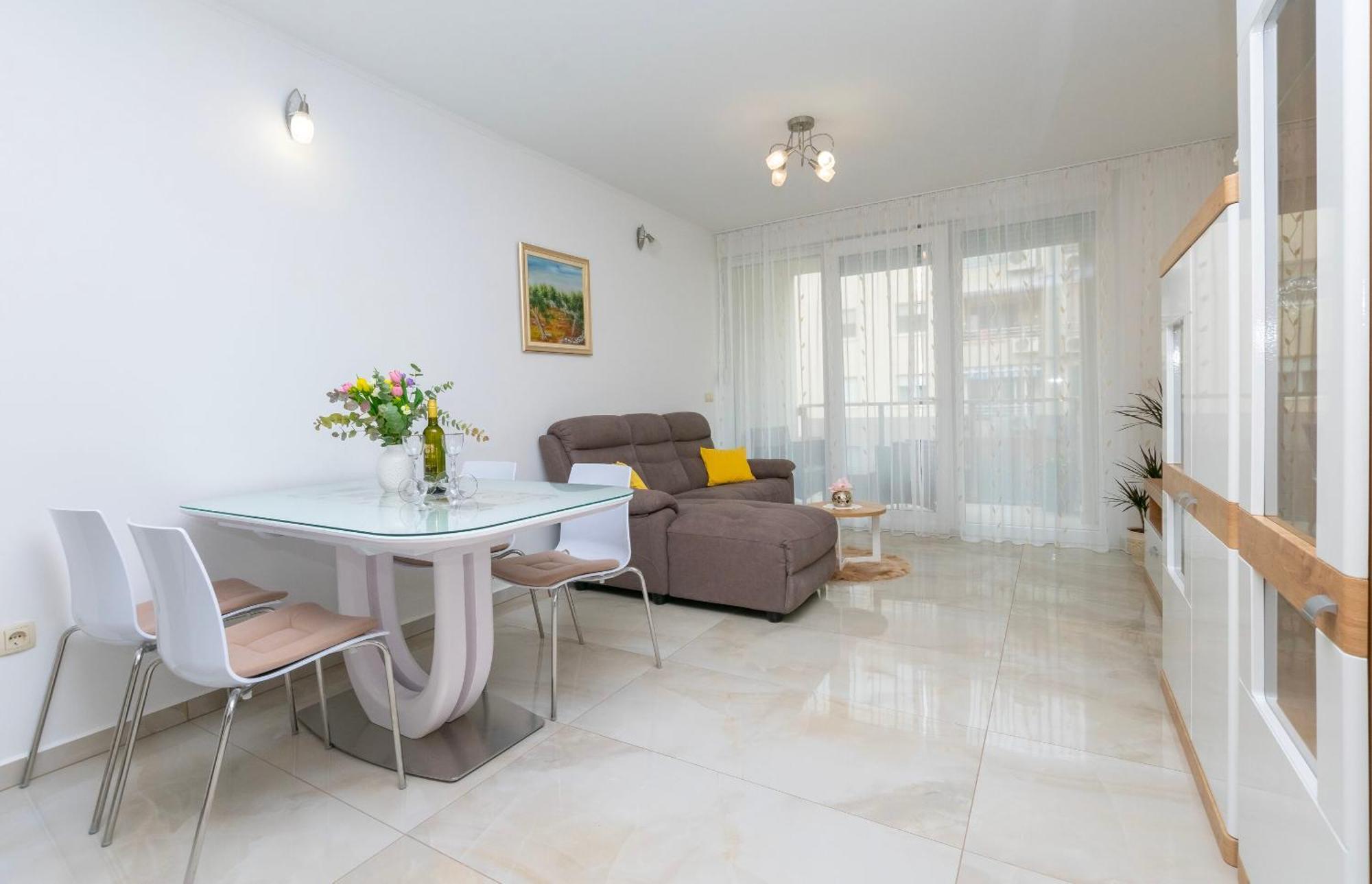 Apartment Ivanka Omis Bagian luar foto
