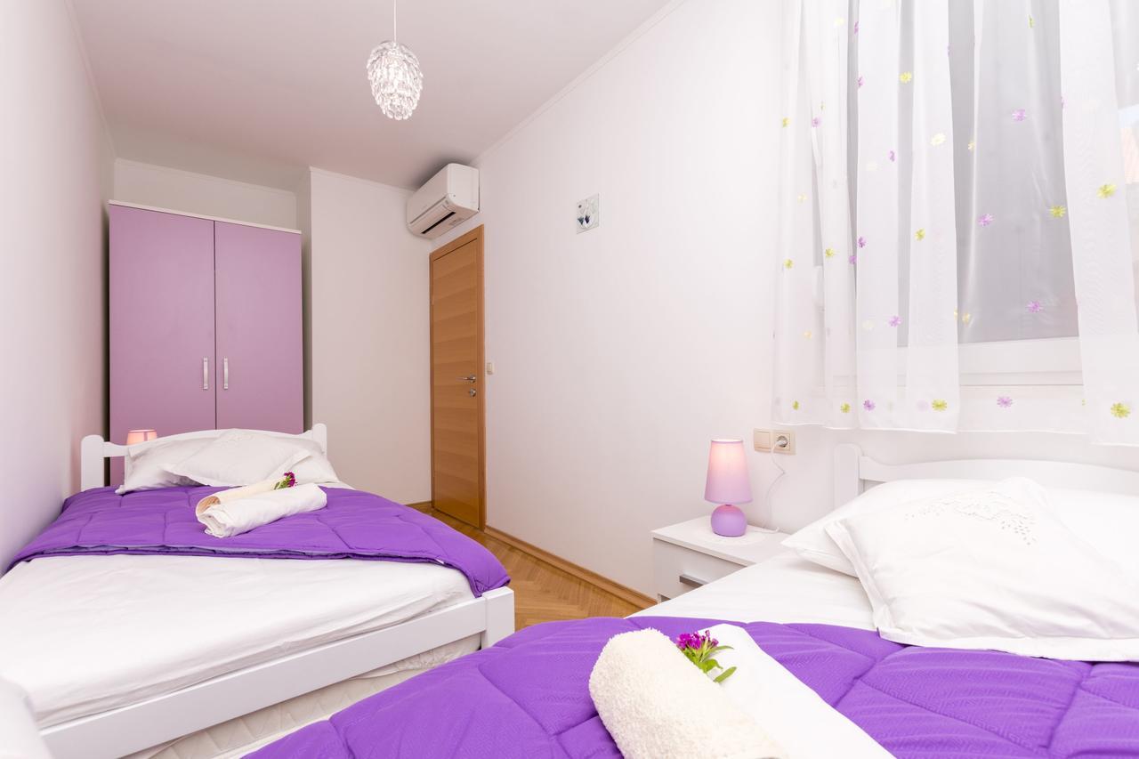 Apartment Ivanka Omis Bagian luar foto