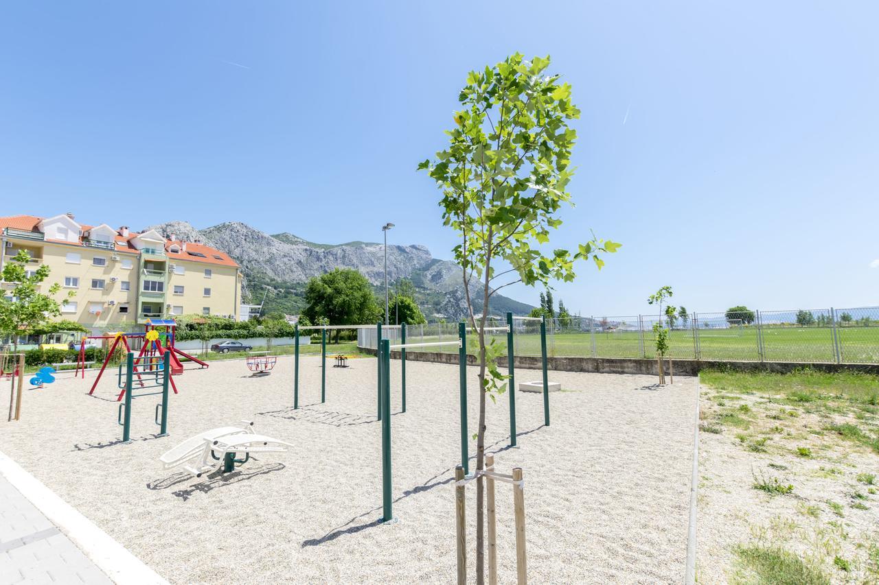 Apartment Ivanka Omis Bagian luar foto