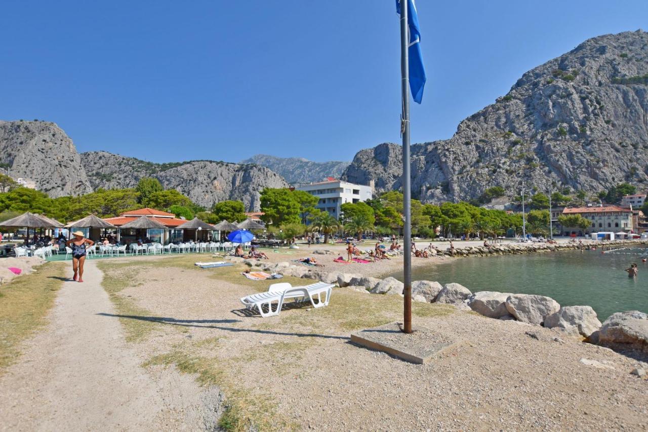 Apartment Ivanka Omis Bagian luar foto